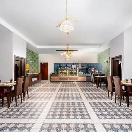 Üdülőközpont Telatiye 5*